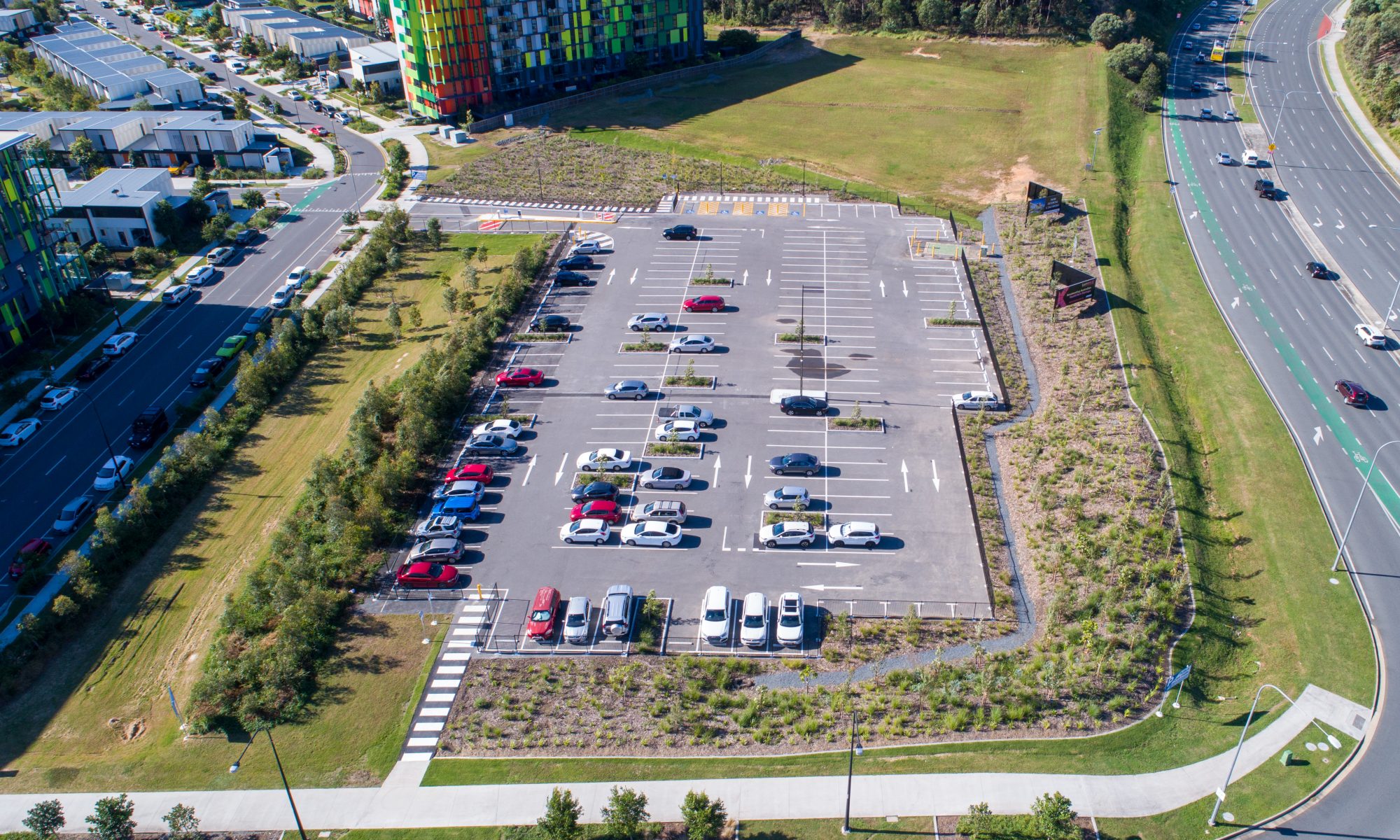 Gold Coast Health and Knowledge Precinct Carpark - Direct Landscape Services